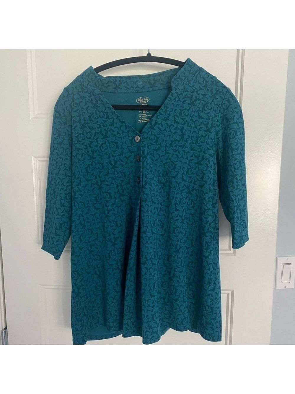 BLUE Sky tunic size Small